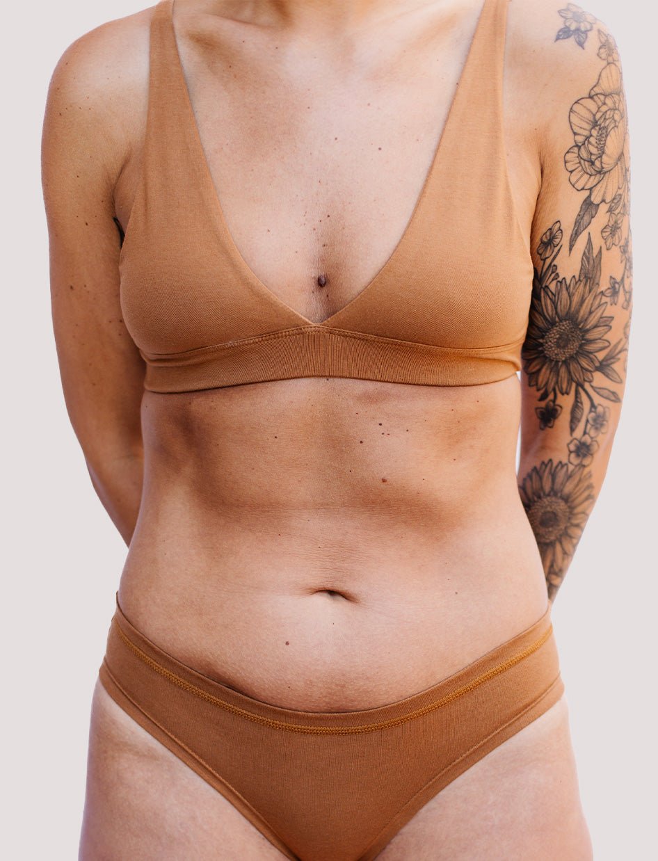 Peto Algodón - Escote en V Camel - Ria Underwear